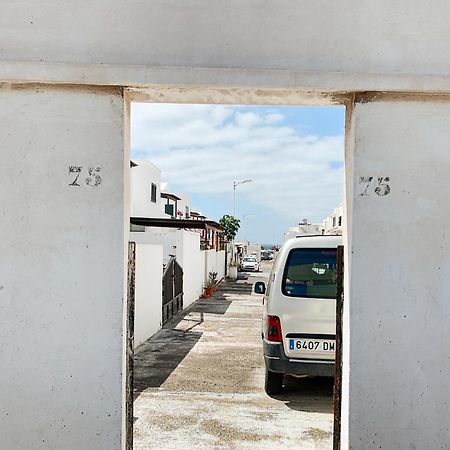 Habitaciones Privadas Cerca De La Playa Y Aeropuerto En Casa Compartida Con Otros Huespedes Playa Honda  Exterior foto
